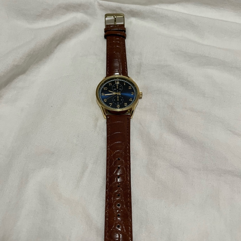 Brown Leather Strap Watch - Picture 2 of 4